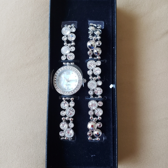 Bracelet Watch - Picture 2 of 3